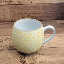 Load image into Gallery viewer, Pattern and Bee Mugs