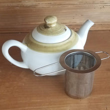 Load image into Gallery viewer, Reactive Glaze Teapot (white/bronze)