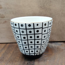 Load image into Gallery viewer, B&amp;W Pattern Tea Cup w/ Gold Rim